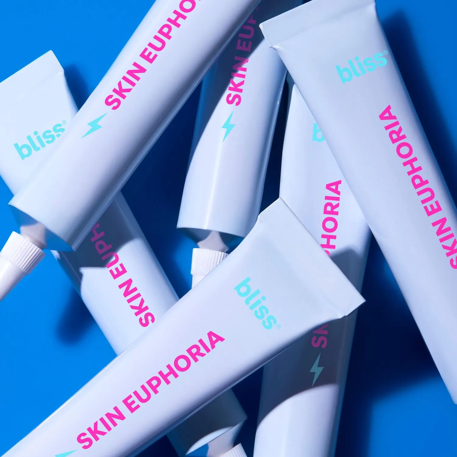 BLISS_SkinEuphoria_Lifestyle1-ECommerce_JPG.webp
