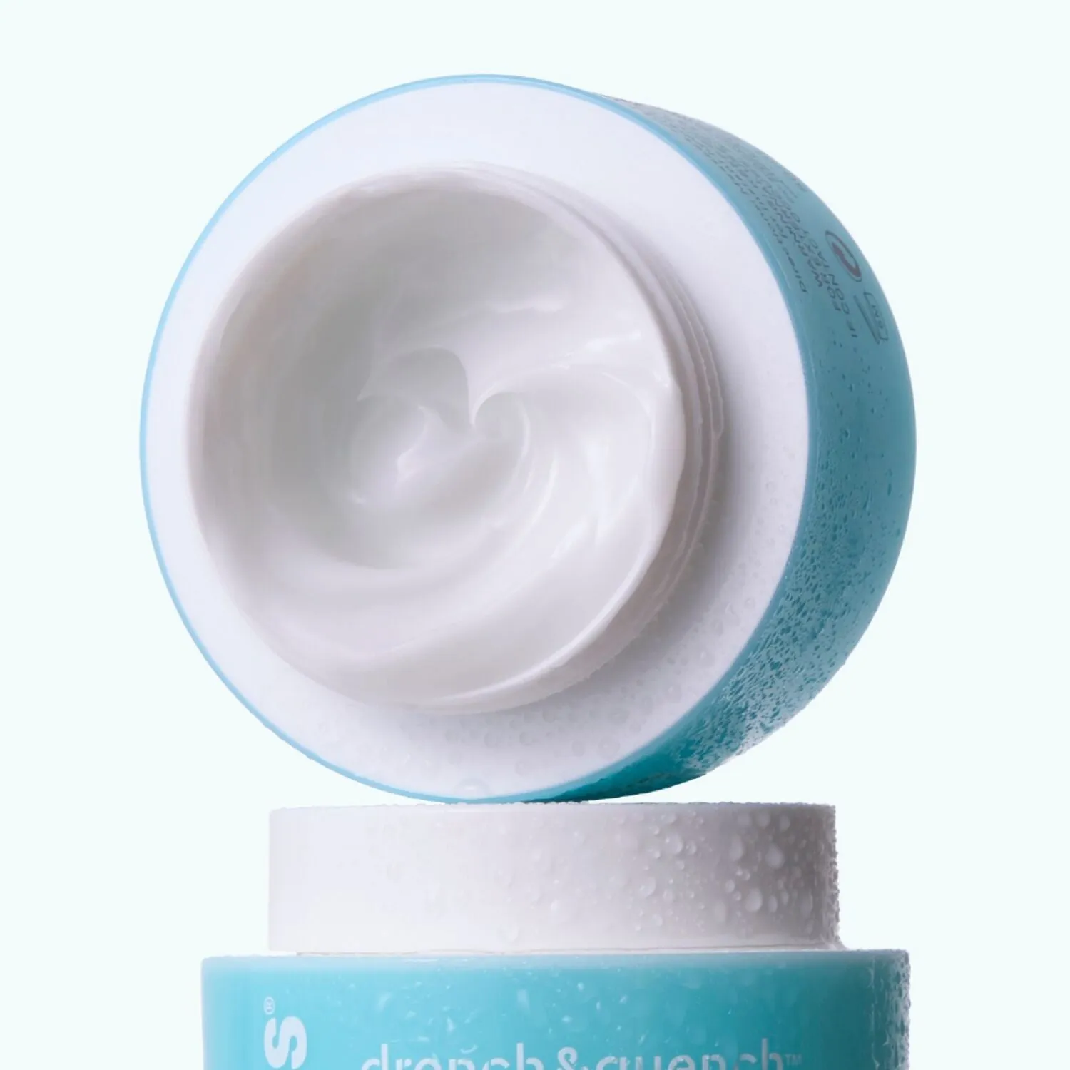 Bliss_Drench_Quench_Moisturizer_Hybrid_Refresh_PDP_Lifestyle_Heroic_2-ECommerce_JPG.webp