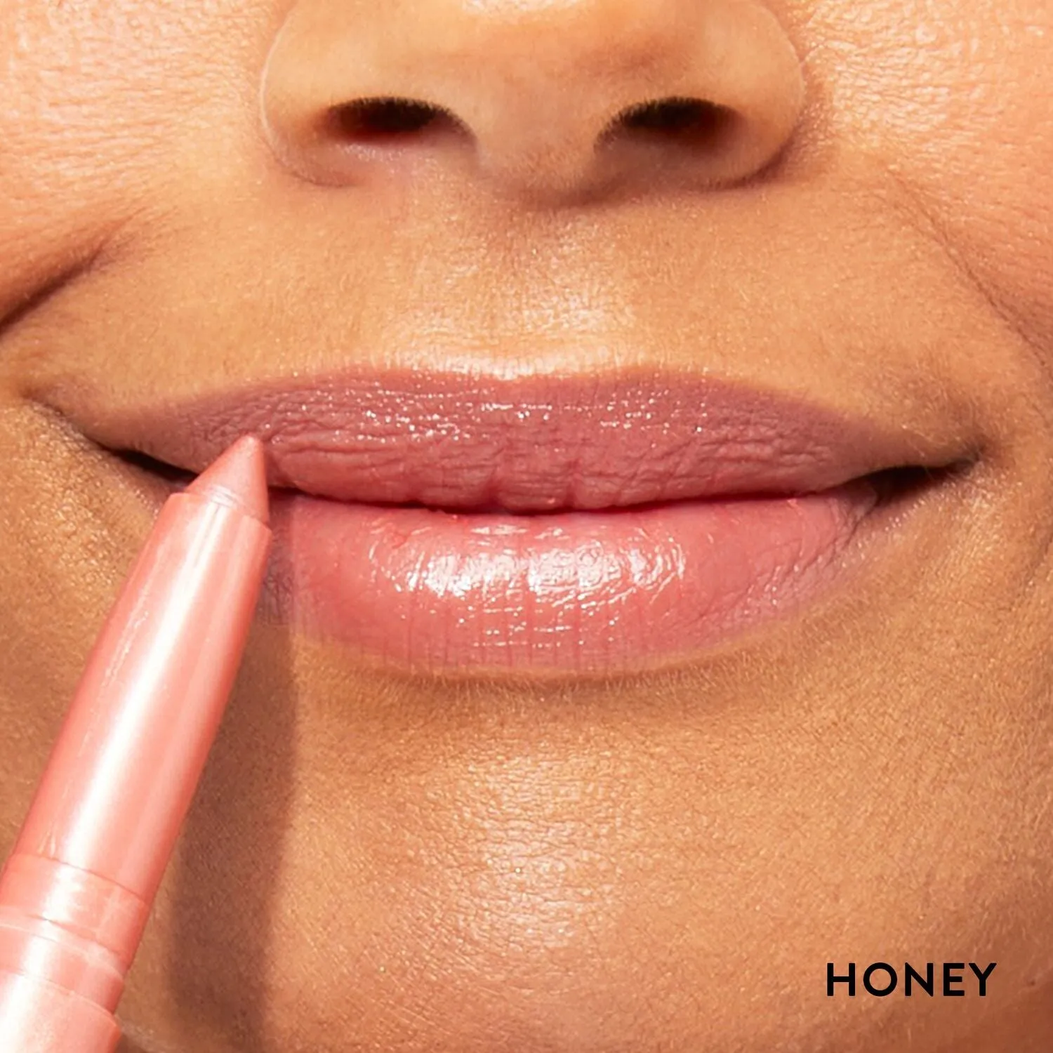 KajalLipColor_Modelmacroshotw_callout_Honey-ECommerce_JPG.webp