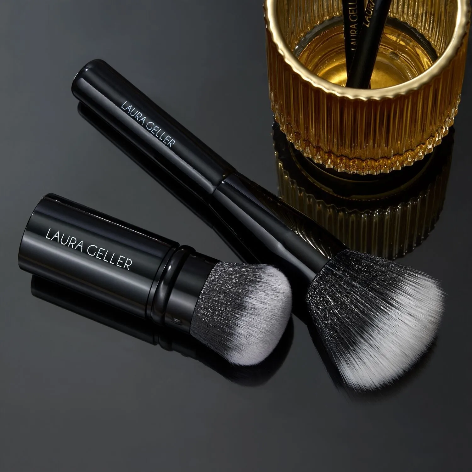 LG-Holiday2022-BetterTogether2PCBrushSetPDP_Lifestyle2-ECommerce_JPG_9ada8260-4250-4337-afb2-a5dec922c659.webp