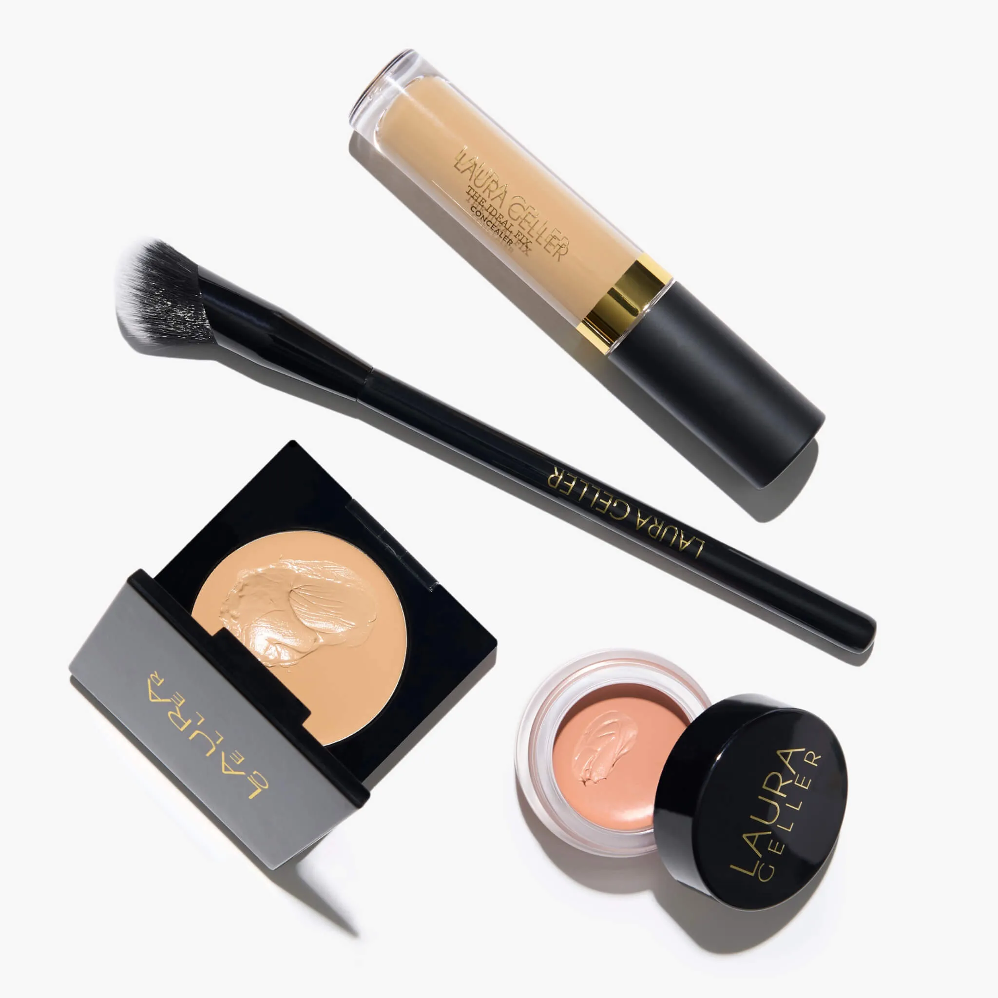 LG_AngledPrecisionConcealerBrush_Lifestyle-2.webp