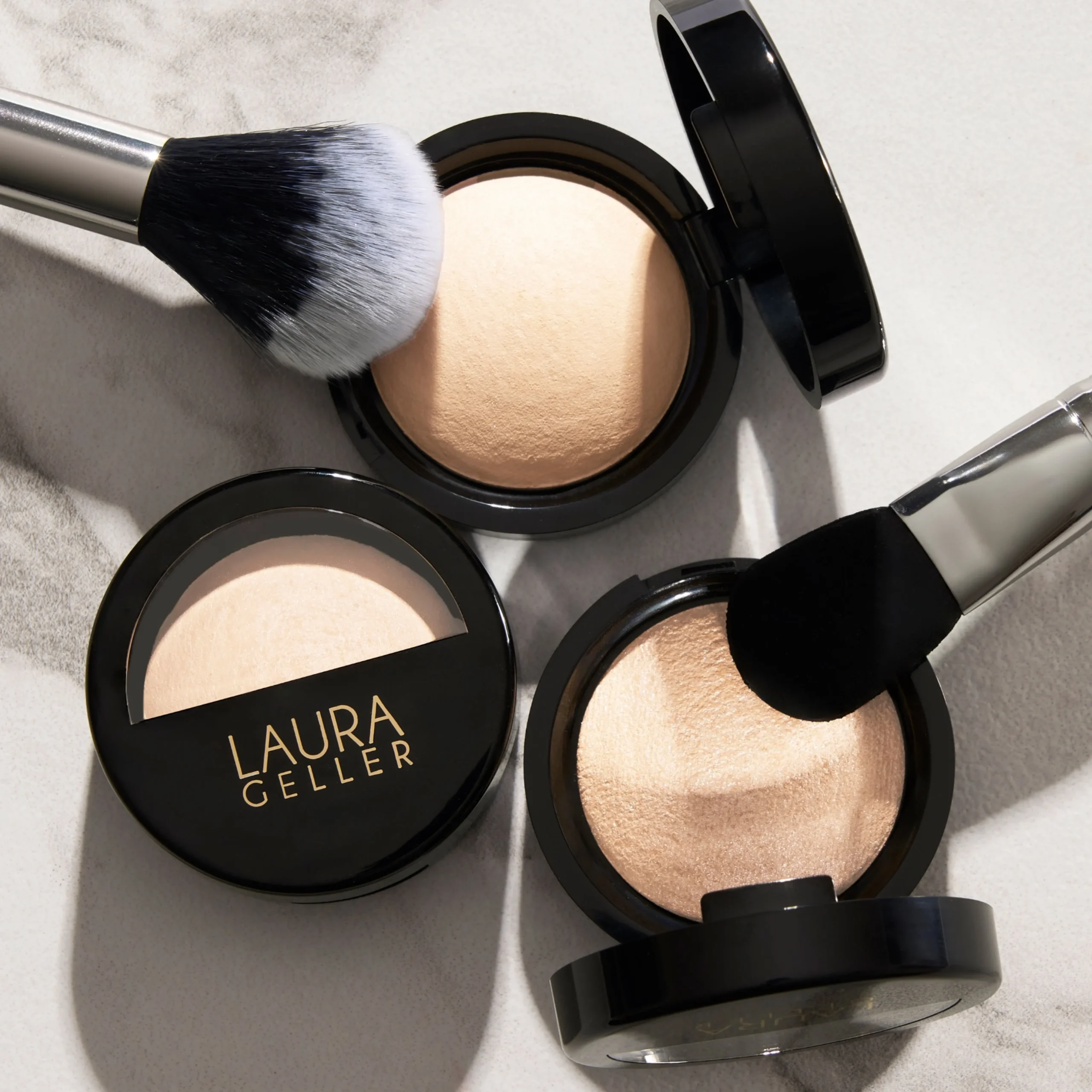 LG_BakedNaturalGlowHighlighter_Portofino_Lifestyle2_2x_1704ae0c-3482-47bc-b92b-30b2a59c52f8.webp