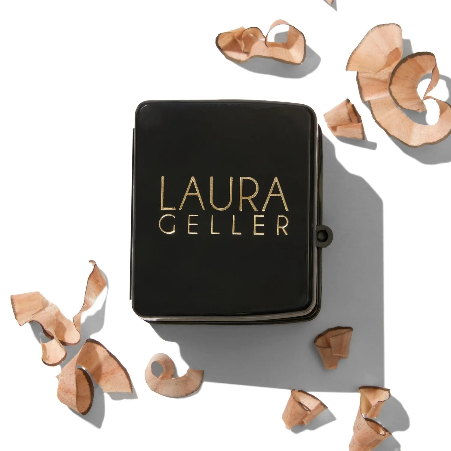 LG_DualPencilSharpener_Eye_LipPencilSharpener_PDP_Lifestyle-ECommerce_JPG.webp