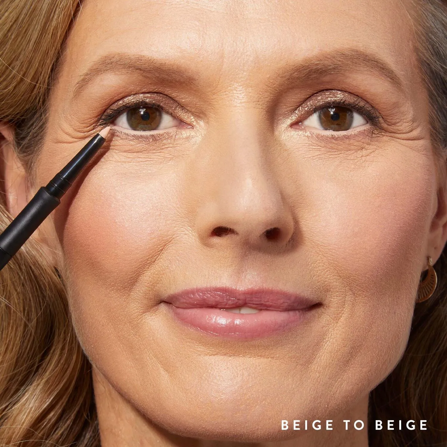 LG_INKcredibleWaterproofGelEyelinerPencil_Model_BeigetoBeige-ECommerce_JPG.webp