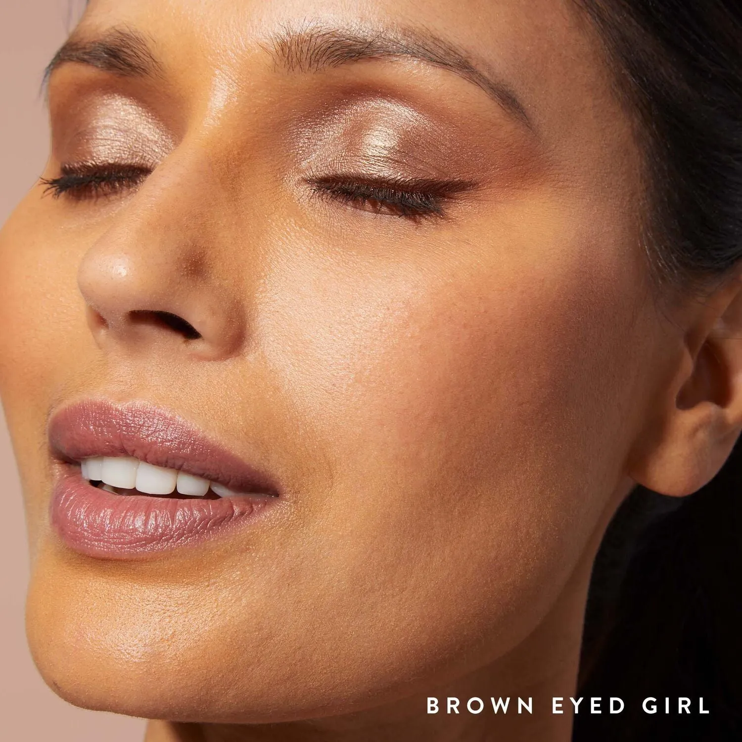 LG_INKcredibleWaterproofGelEyelinerPencil_Model_BrownEyedGirl-ECommerce_JPG_1.webp