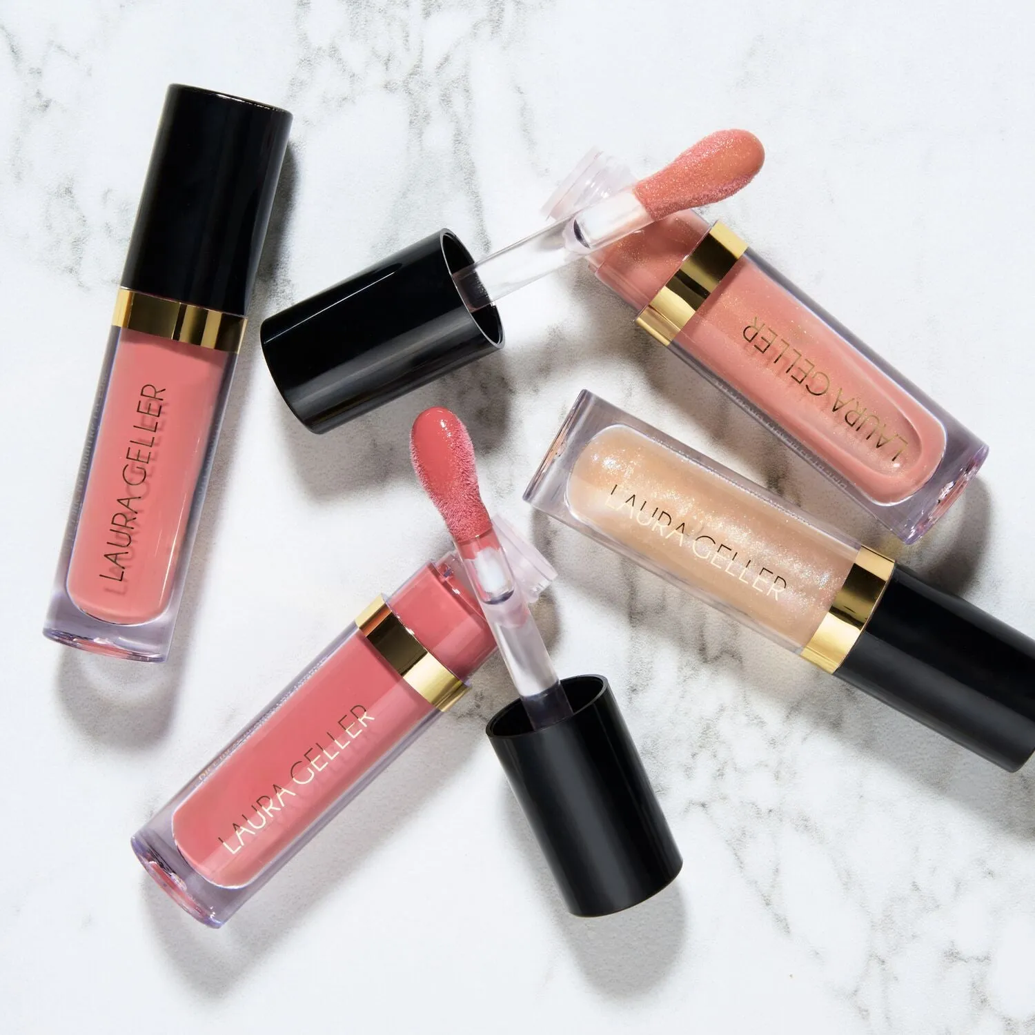 LG_JellyBalmNourishingLipSerum_Lifestyle1-ECommerce_JPG.webp