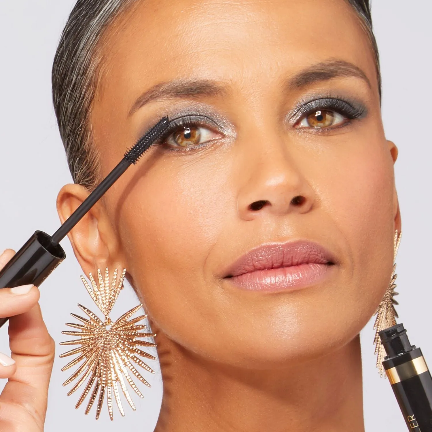 LG_KajalMascara_Application-ECommerce_JPG.webp