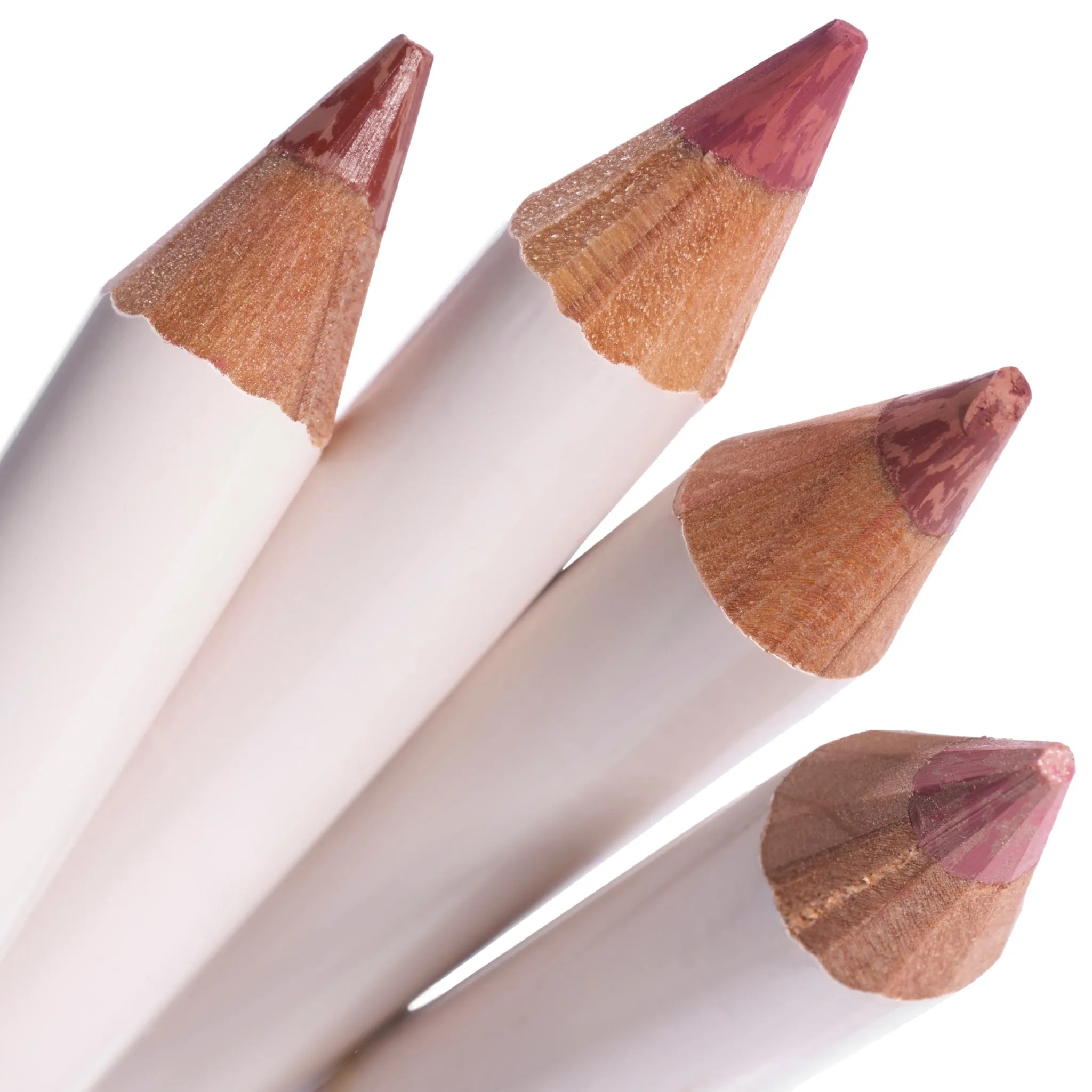 LG_MarbleLipsMultidimensionalLiner_Lifestyle1-min.webp