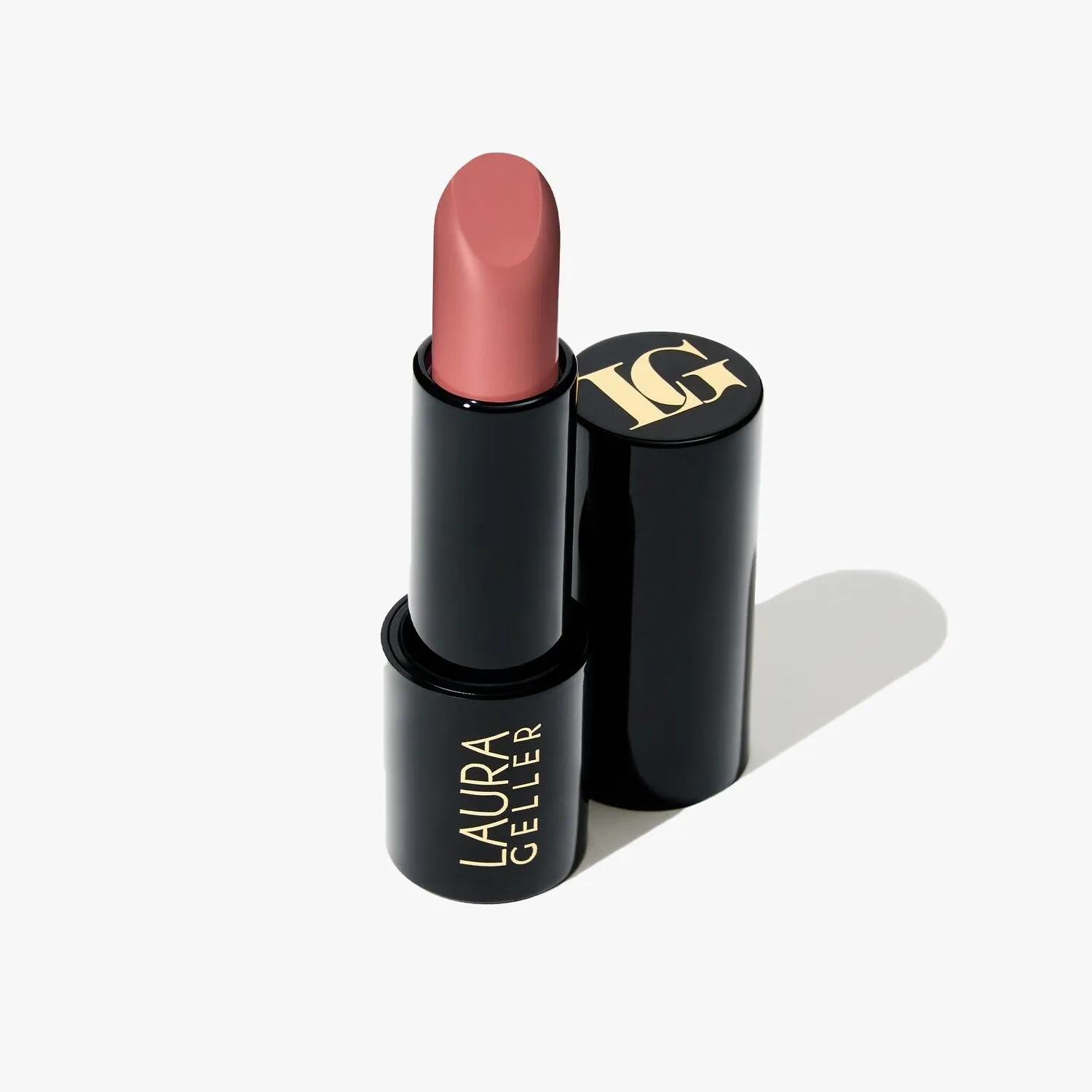 LG_ModernClassicCreamLipstick_PinkPassion_FentyShot_ECOMM-ECommerce_JPG.webp