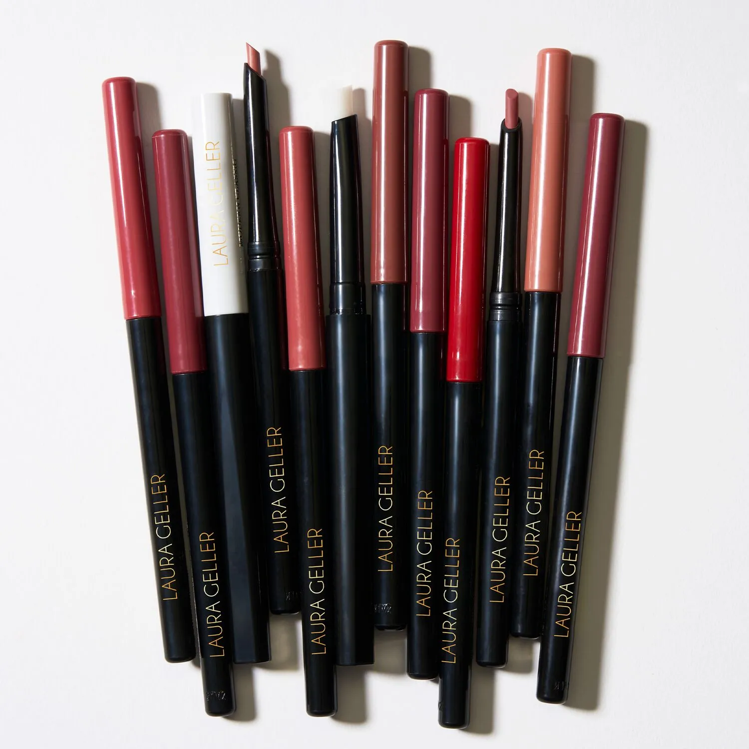 LG_ModernClassicInvisibleColorLockingLipLiner_PDP_FullAssortmentshot-ECommerce_JPG.webp